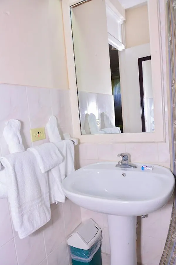 Sunkissed Suites At Sandcastles Ocho Rios Apartment