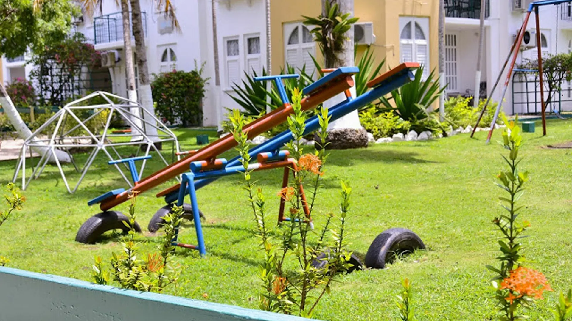 Apartment Sunkissed Suites At Sandcastles Ocho Rios